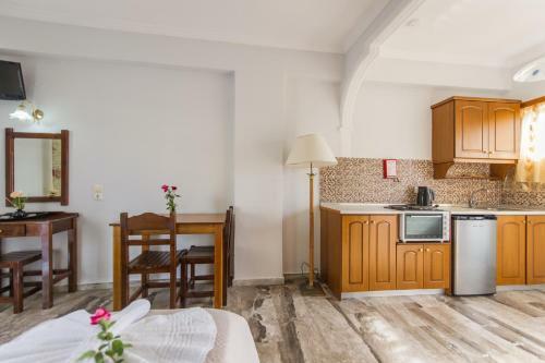 Hotel Makis Studios
