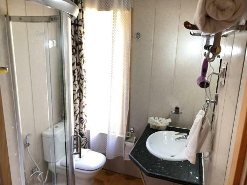 Hotel Houseboat Continental