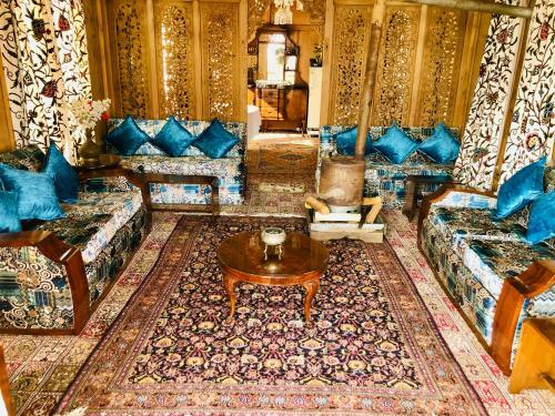 Hotel Houseboat Continental