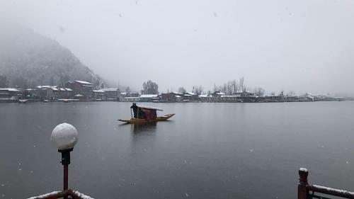 Hotel Houseboat Continental