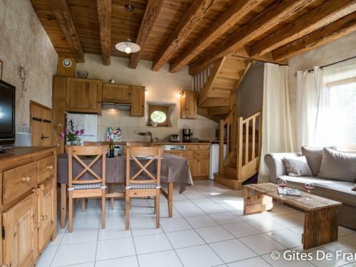 G�te Chaptuzat, 3 Pi�ces, 4 Personnes - Fr-1-630-24