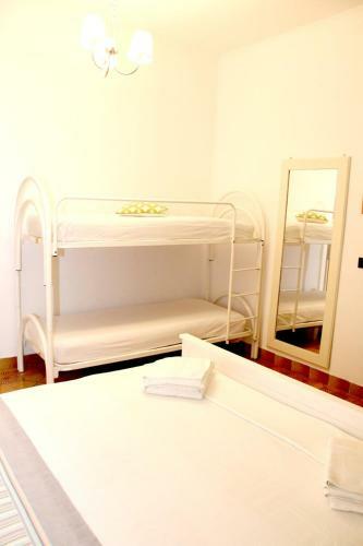 Hostal B&B L' Aranceto
