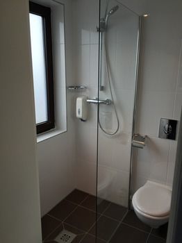 Hotel Australia