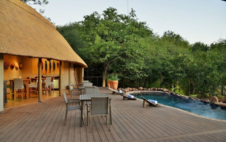 Hotel Victoria Falls Safari Lodge