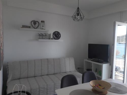 Apartment Tea 2