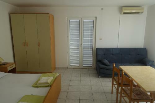 Apartments Galeb
