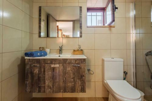 Apartamento Mani Summer Escape - Spacious Home, Fully Equipped