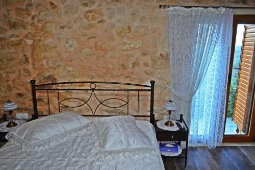 Mpampis Guesthouse