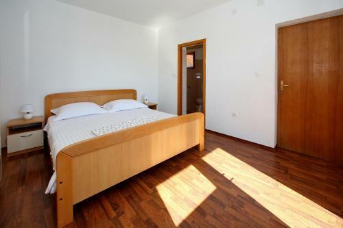 Apartments Vala