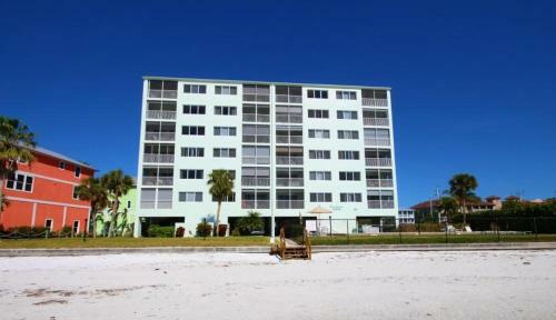 Strandview #603