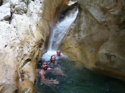 Shkolla Hostel & Camping
