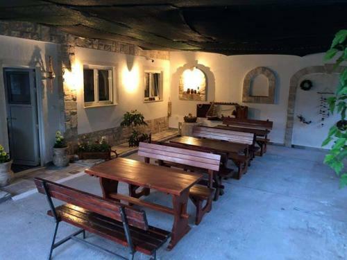 Apartmani Perovic