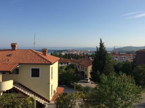 Hostal Rooms And Apartment Lia