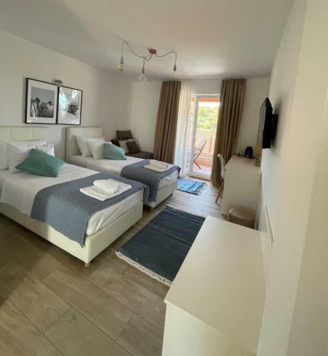 Hostal St. Nicholas Rooms