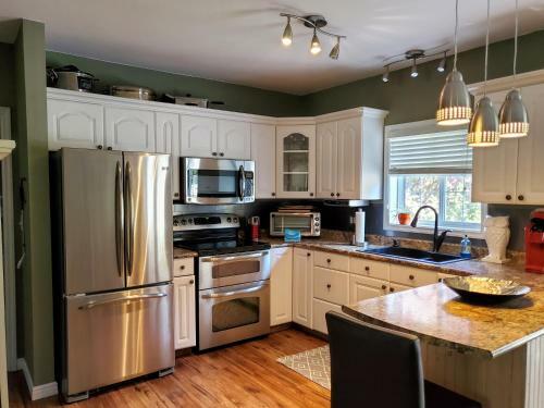 Prosecco Palazzo At Peachland Home