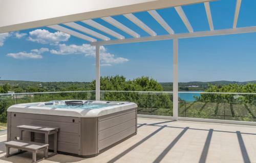 Villa Luna Holiday Home