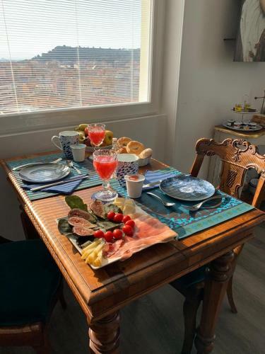 Bed & Breakfast Eleventh Floor Suites