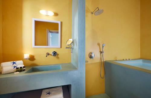 Hotel Fira Romantic Suites