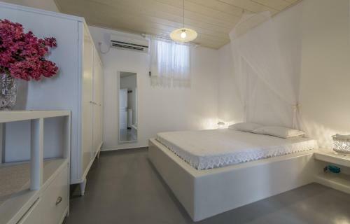 Villa Milos Retreat