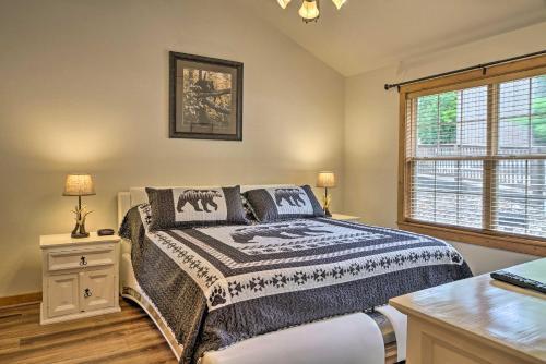 Lakeside Resort Retreat With Pool Access And Deck