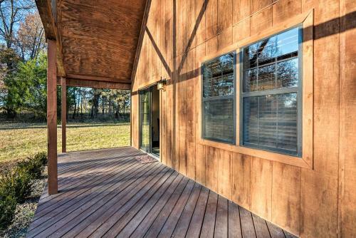 Luxury Cabin With Pond, Working Ranch Near Nevada, Mo