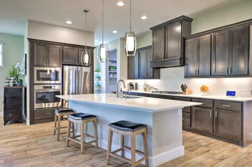 Upscale Austin Area Escape - Families Welcome
