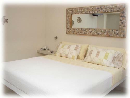 Hostal Coral Reef Inn