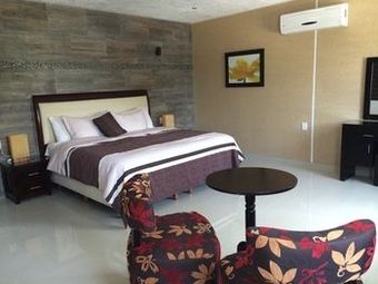 Hotel Los Cedros De Uayam�n