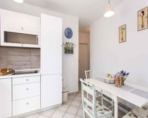 Apartment In Vrbnik/insel Krk 36858
