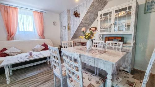 Captain's House - Kamenjari, Plomin