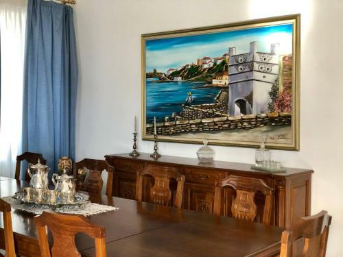 Villa Neoclassical Mansion With View And Garden