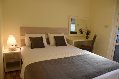 Hostal Apartments & Rooms Jelka