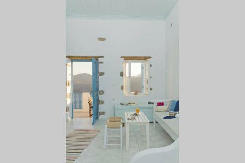 Nikola's Place