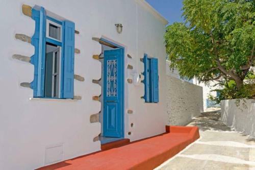 Nikola's Place