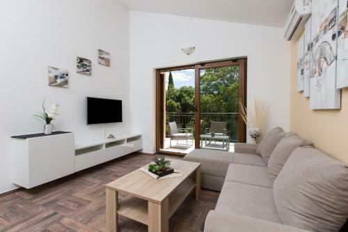 Apartments Villa Diamant With Pool & Whirlpool