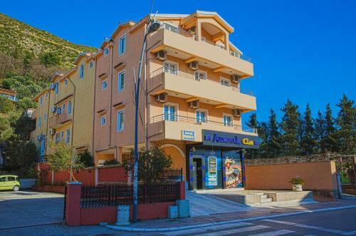 Hostal Guest House Harmonia
