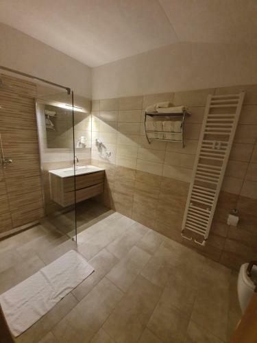 Bed & Breakfast Restaurant And Rooms Kotlar