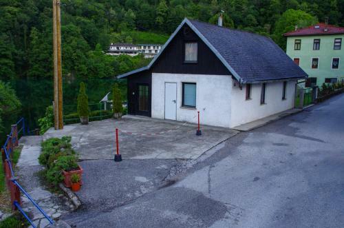 Holiday House Tinca