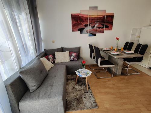 Marina Apartmen