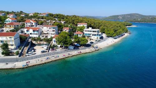 Apartmani Lili Naomi Jezera