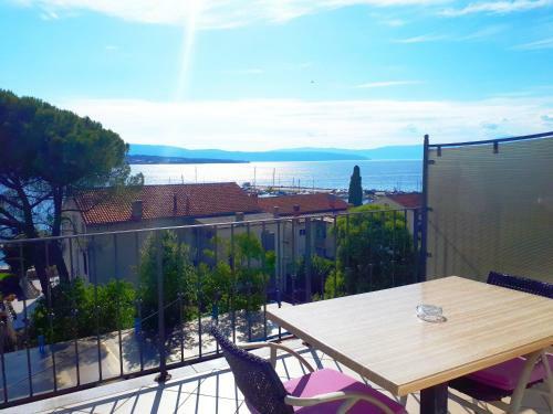 Hostal Blue Sky Residence
