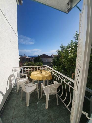 Oleander Apartment In Pako?tane