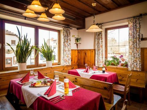 Dorf Hotel Gr�ner Baum