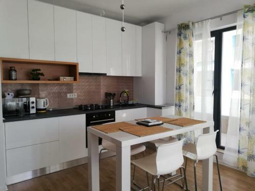 Lemon Apartment
