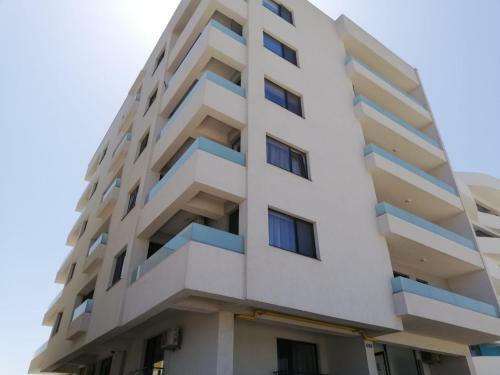 Lemon Apartment