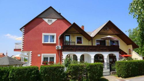 Papp Apartmanh�z