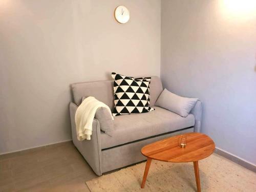 Apartment Seashell