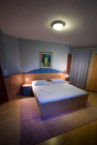 Hostal Apartmani Fu?a Rab