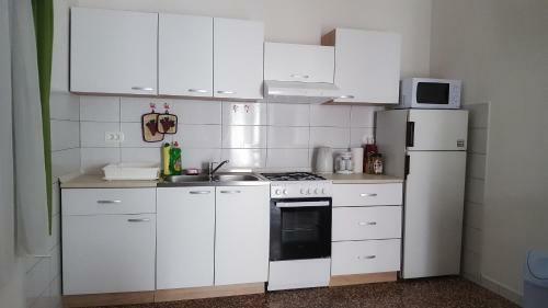Apartmani Tomi?
