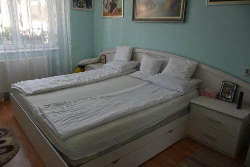 Hostal Vila Angela Felix